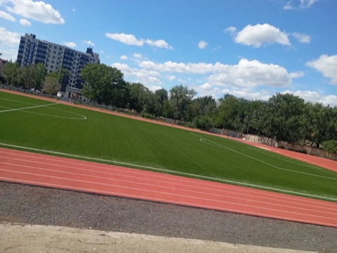Футбольное поле с искусственным покрытием в Каменске-Шахтинском